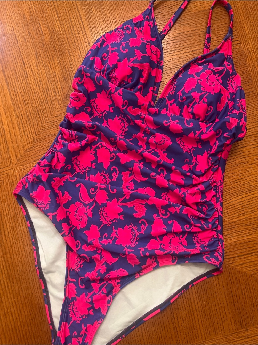 Women’s medium Navy and Hot Pink Floral One-Piece Swimsuit Cupshe B33
